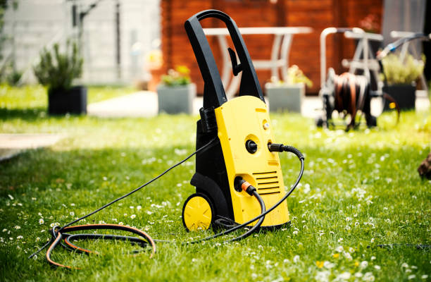 Best Driveway Pressure Washing  in Kissimmee, FL